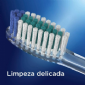 KIT ESCOVA DE DENTE ORAL-B SENSITIVE INDICATOR EXTRA MACIA + FIO DENTAL ORAL-B SATIN FLOSS